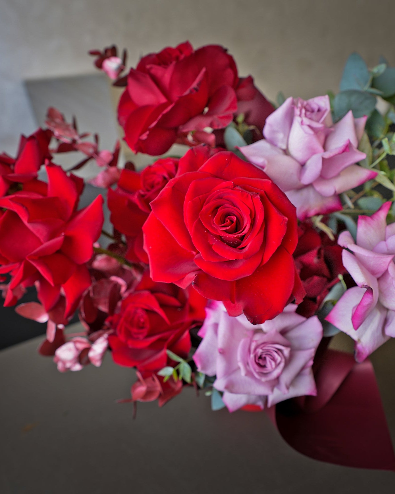 Mystic Red Roses - Uniflora