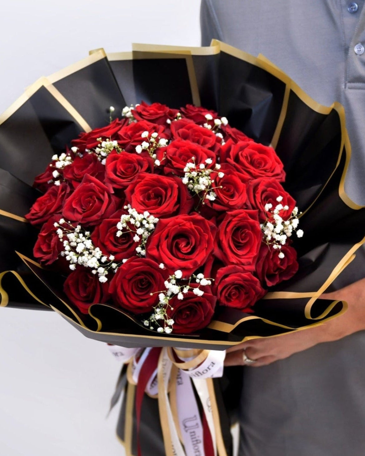 Red Roses Velvet Bliss - Uniflora