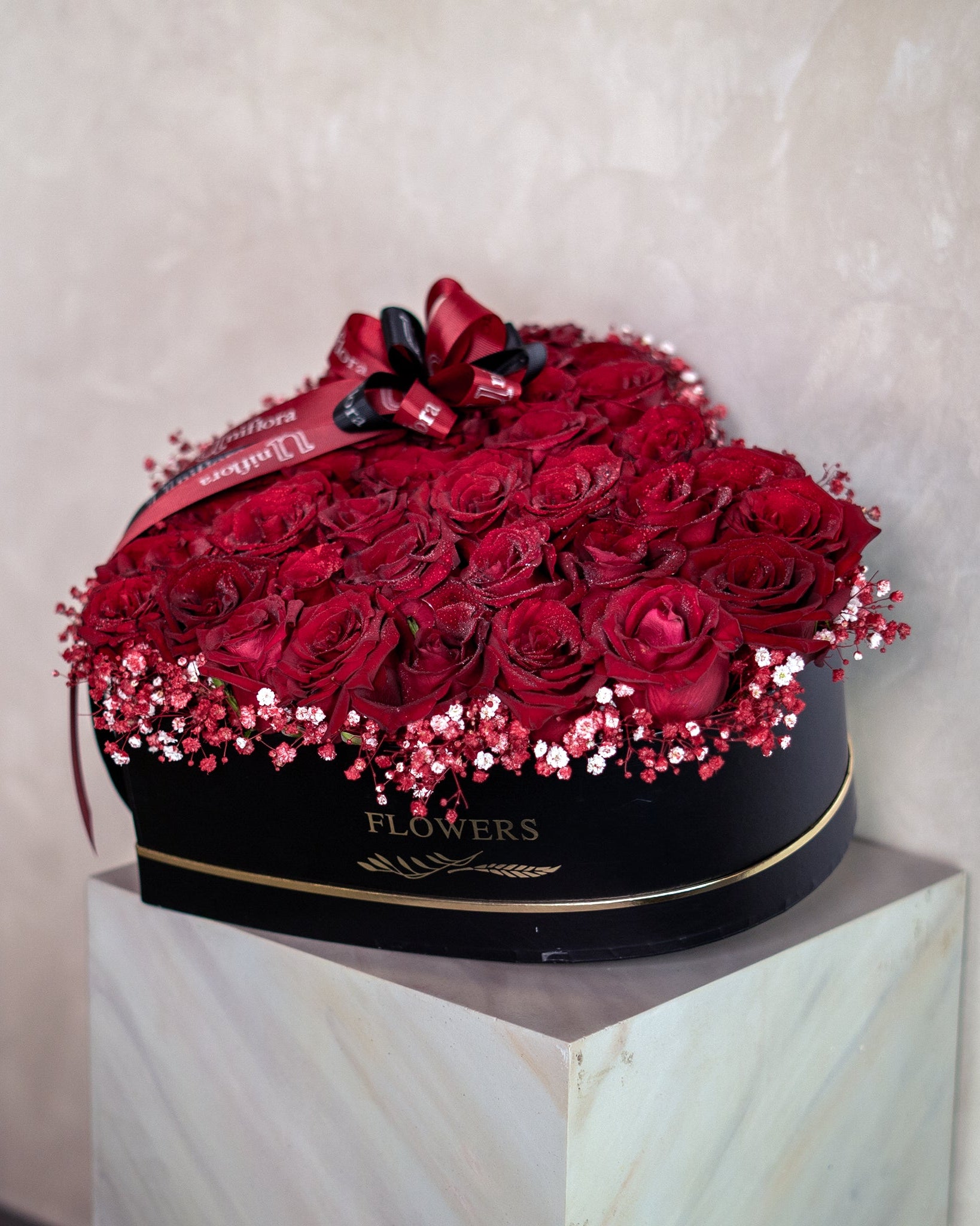 Red Roses Velvet Heart - Uniflora