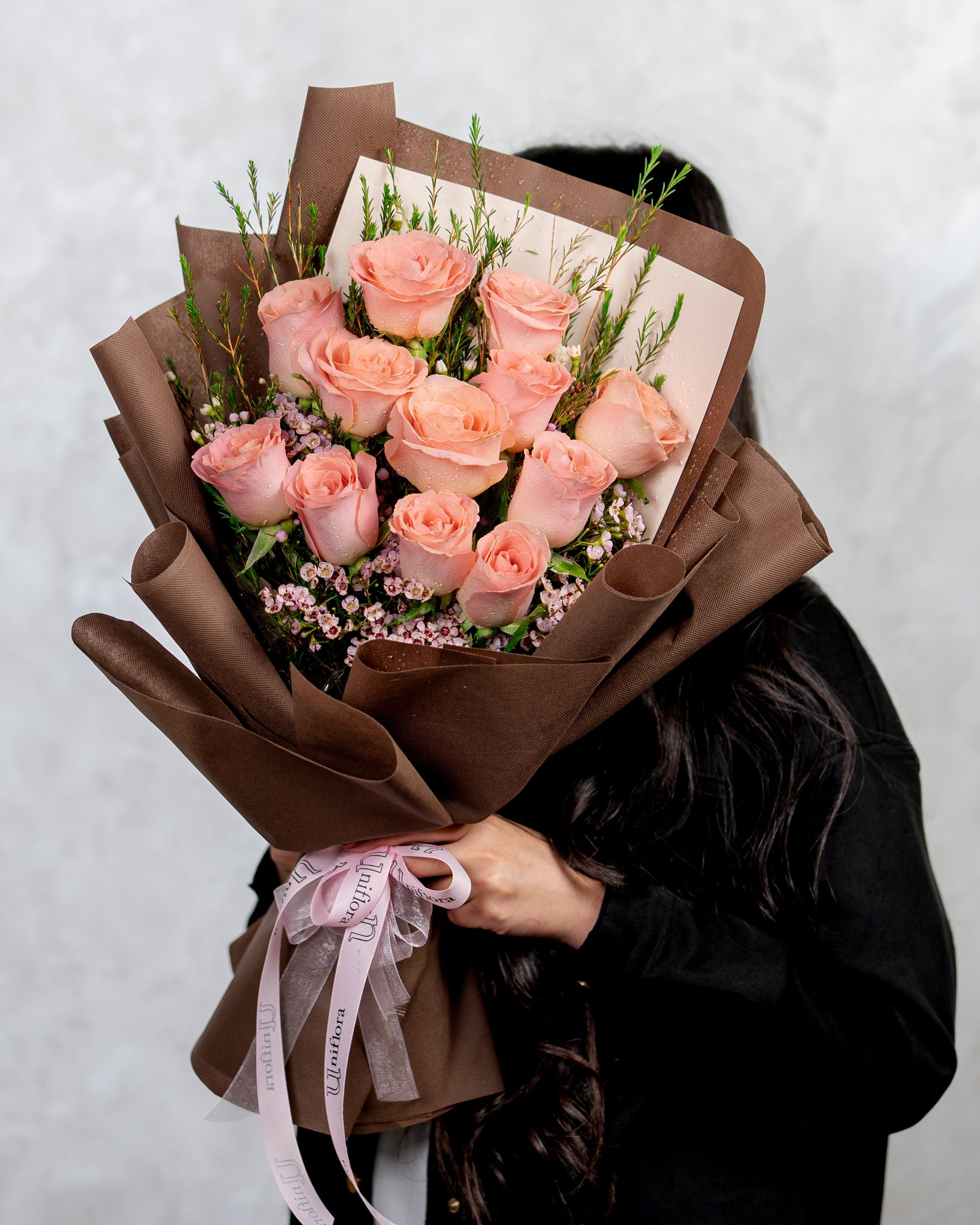 12 Baby Pink Roses Bouquet - Uniflora