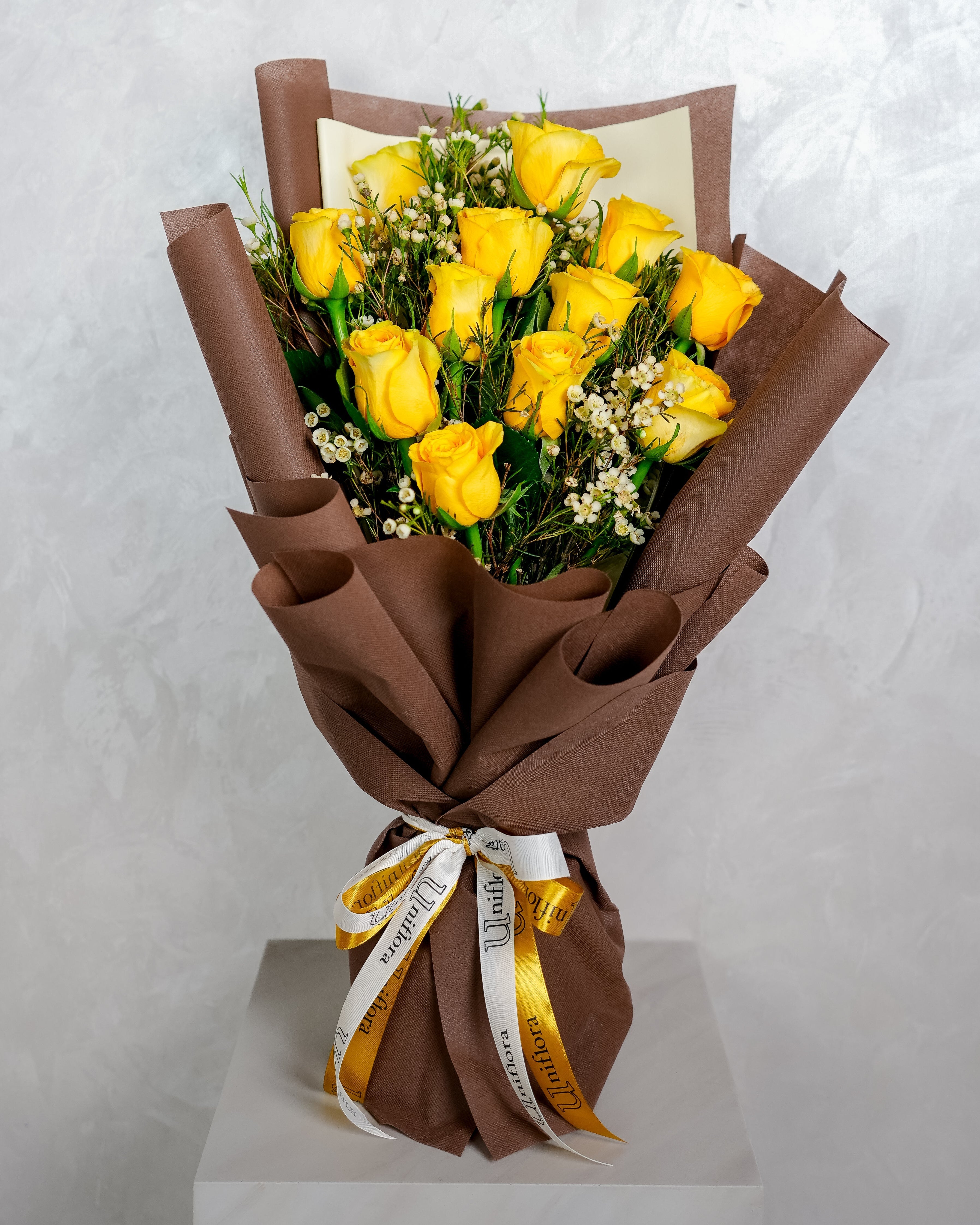 12 Yellow Roses Bouquet - Uniflora