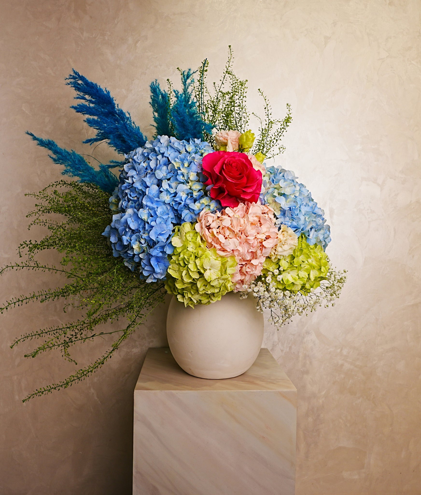 Iris Hydrangeas vase