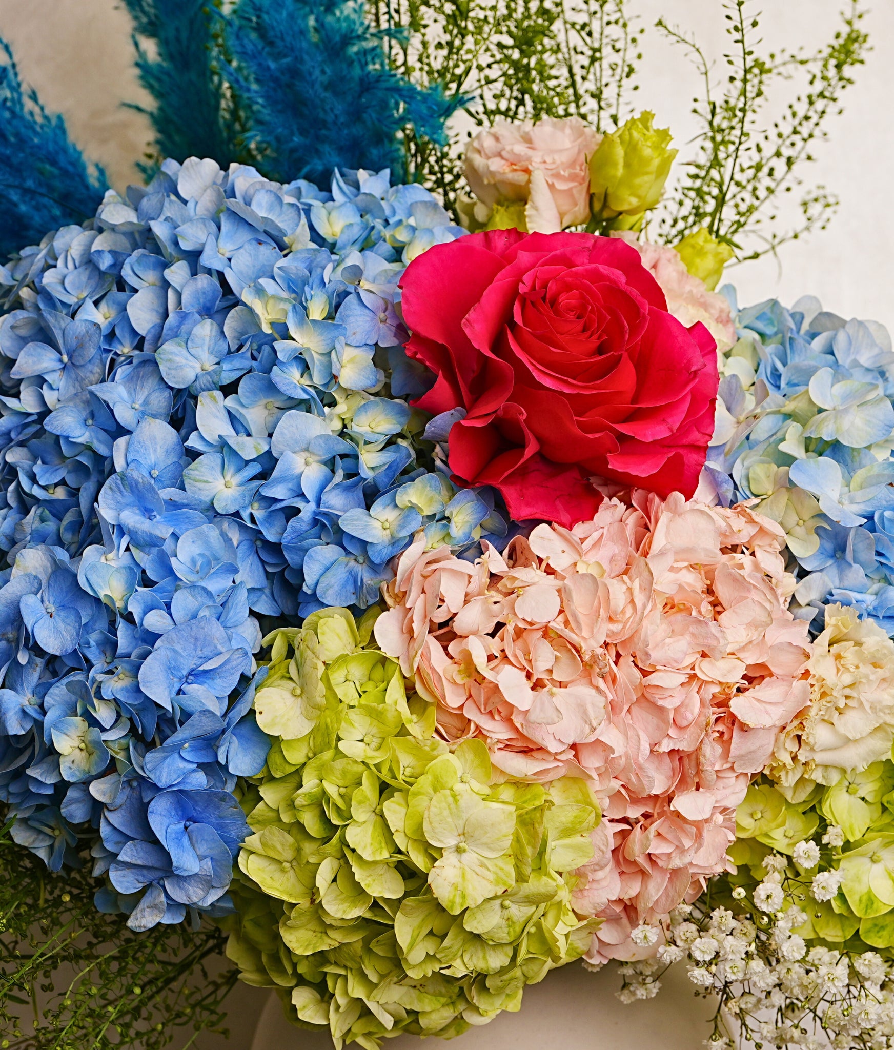 Iris Hydrangeas vase