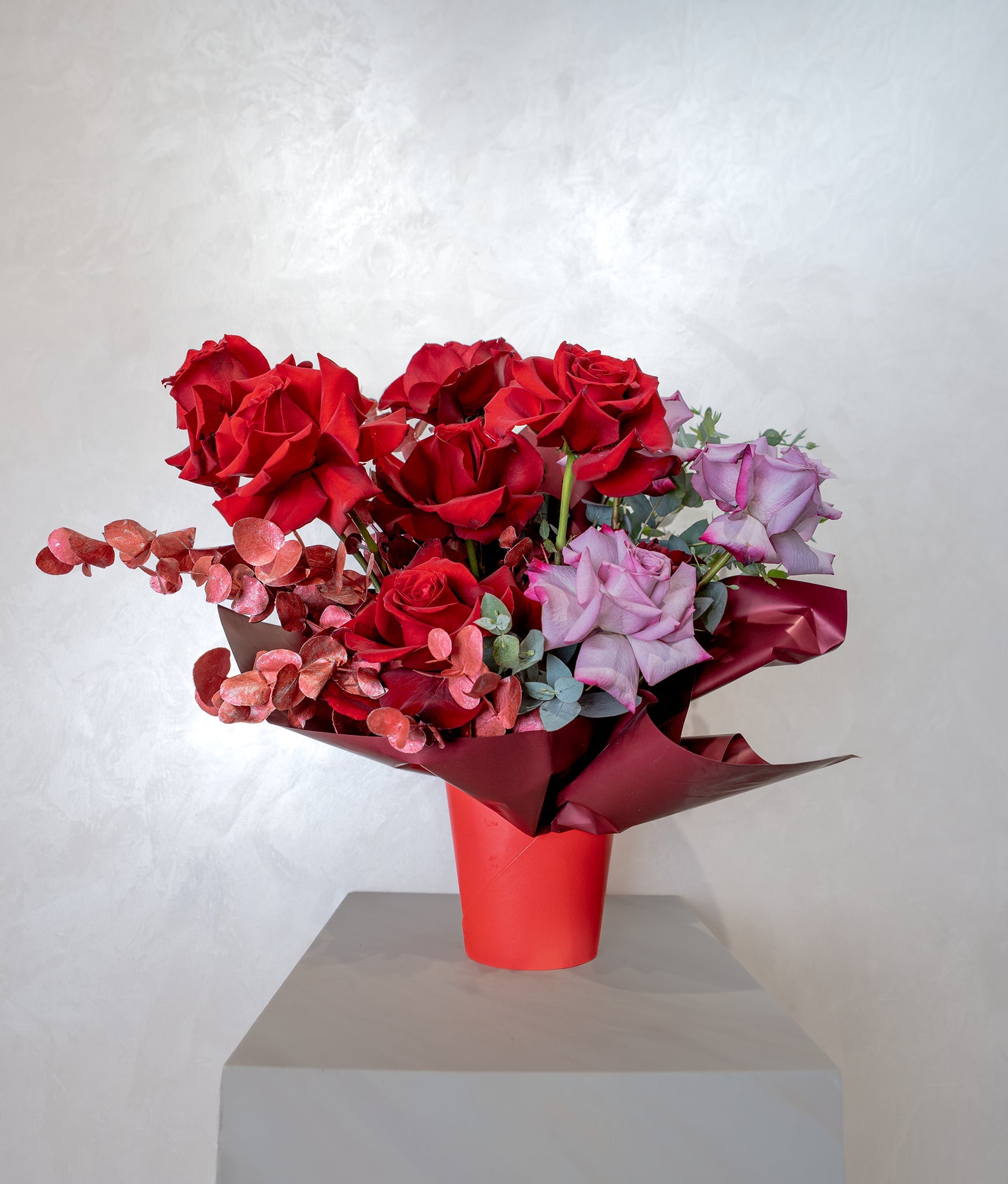Mystic Red Roses - Uniflora