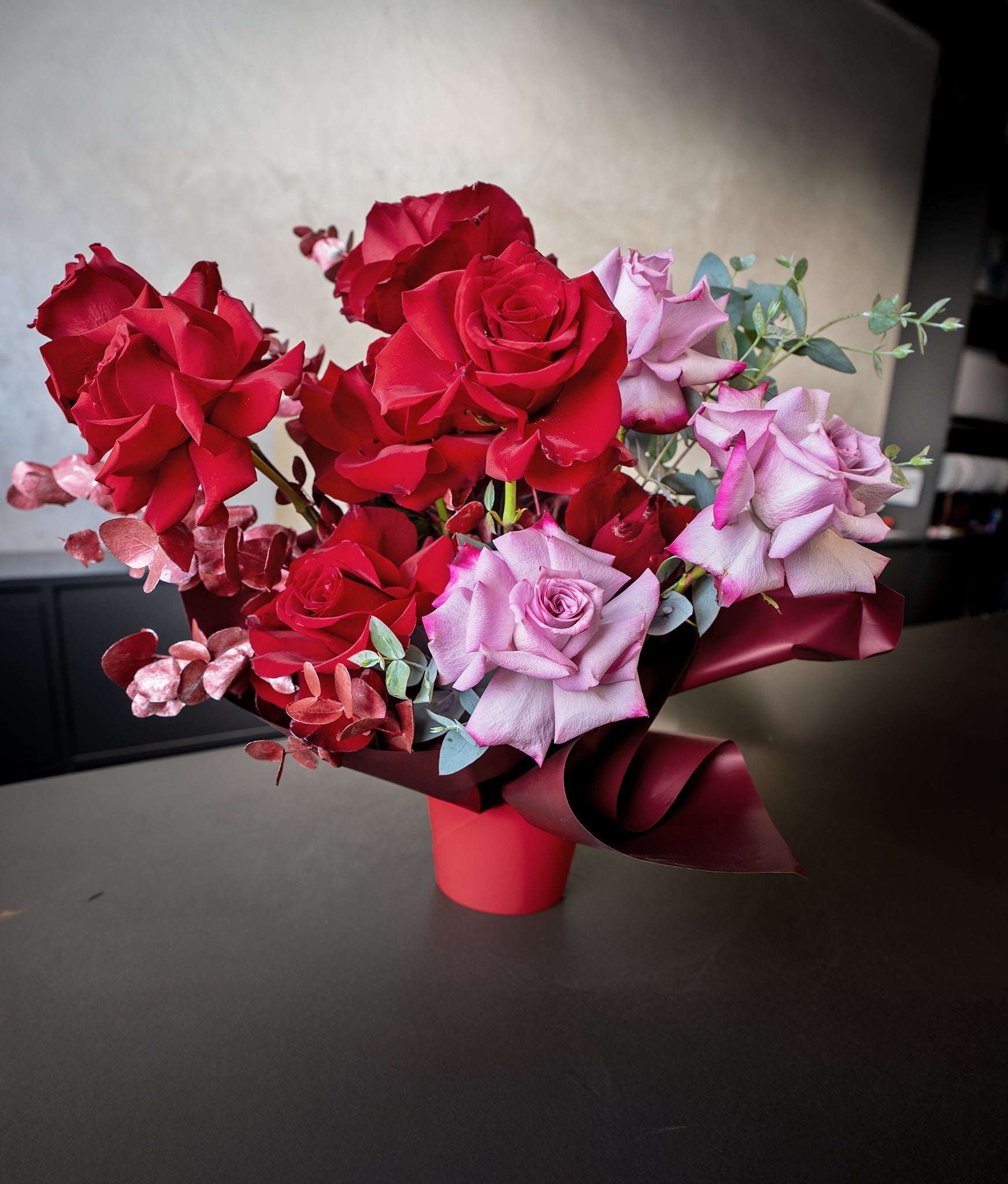 Mystic Red Roses - Uniflora