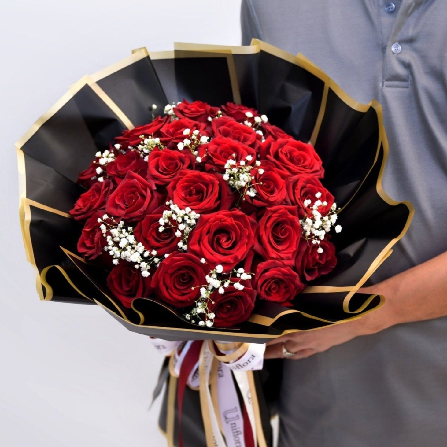 Red Roses Velvet Bliss - Uniflora